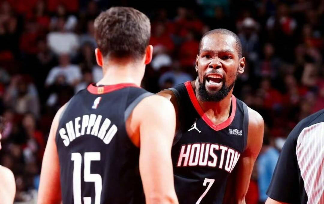 米体：巴洛特利的酒驾指控已撤销，但他还是会从事志愿工作（米体：巴洛特利酒驾指控撤销，仍将继续参与志愿服务）