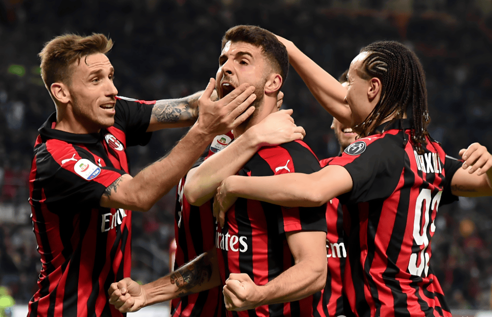 欧文突破防守造成杀伤，制造罚球（欧文强突撕裂防线，搏得罚球机会）