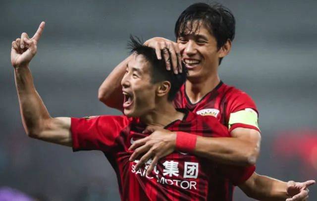 希罗上半场20分＆下半场0分，热火10分不敌独行侠（希罗上半场轰20分下半场哑火零分，热火以10分之差不敌独行侠）