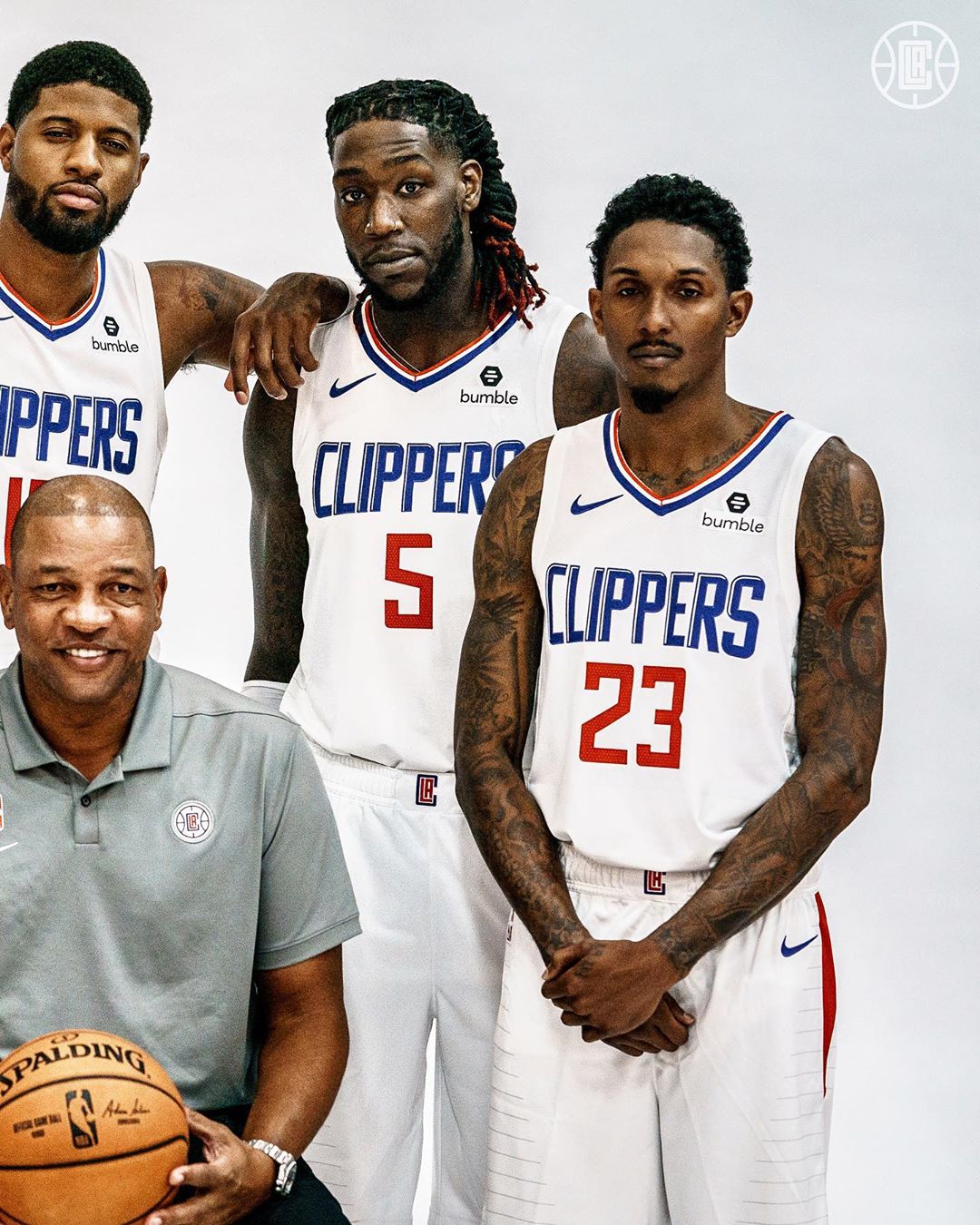 西班牙手球队公布欧洲杯35人名单 巴萨六将入选创历史新高（西班牙手球队发布欧洲杯35人名单，巴萨六人入选刷新纪录）