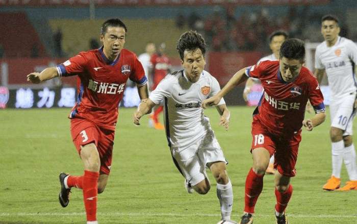 1个退赛引爆两极骂战！郑钦文伤退全运，是惜命还是失责？